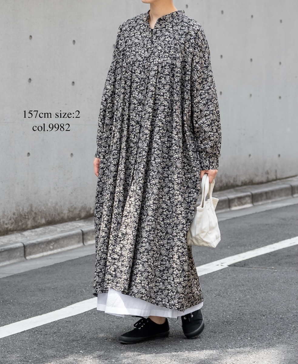 NSL25573(ワンピース) COTTON SLUB FLOWER PRINT BANDED COLLAR SHIRT DRESS WITH GATHER
