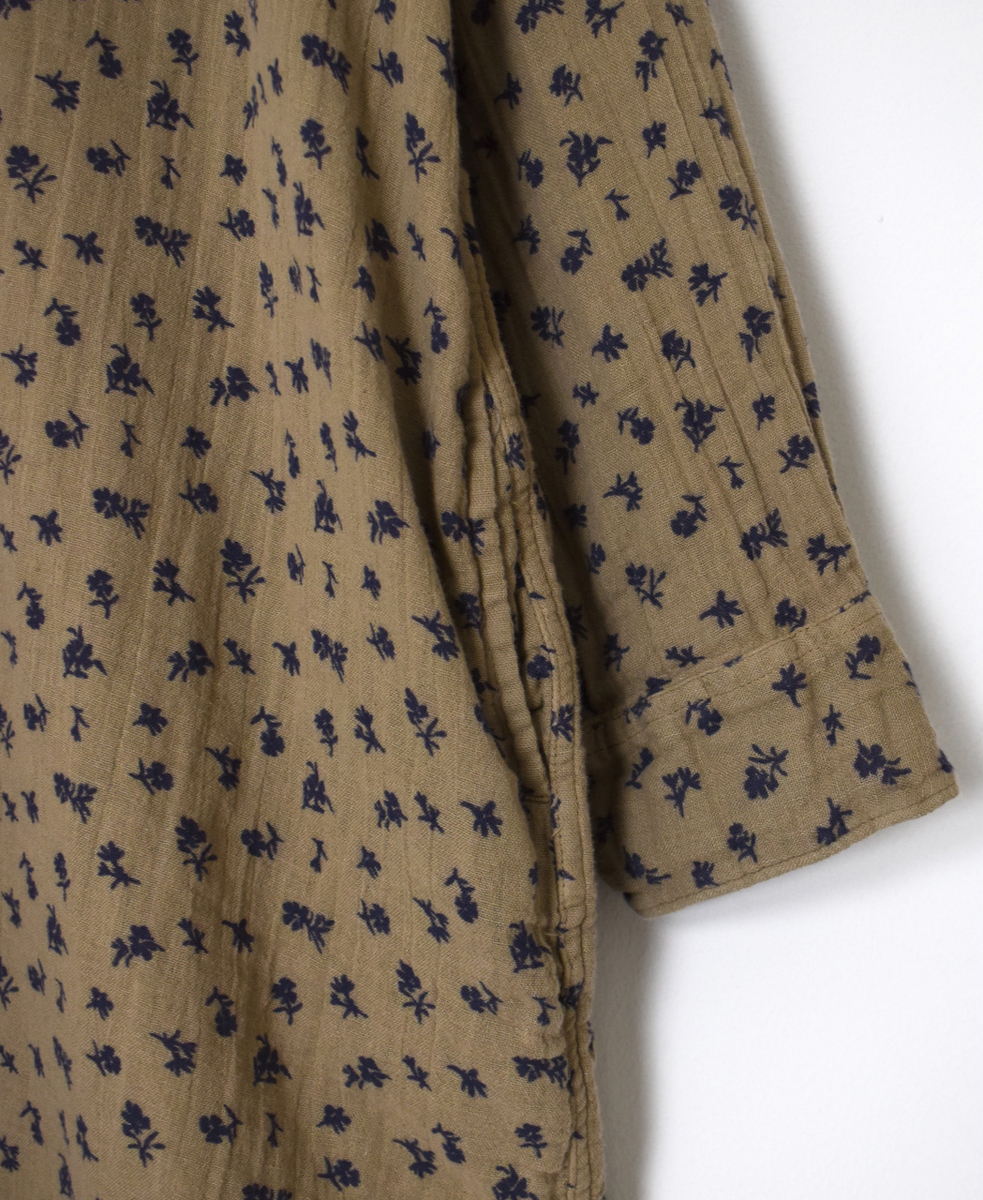 INAM2563GFD (ロングシャツ) DOUBLE GAUZE FLOWER PRINT UTILITY BANDED COLLAR LONG SHIRTS