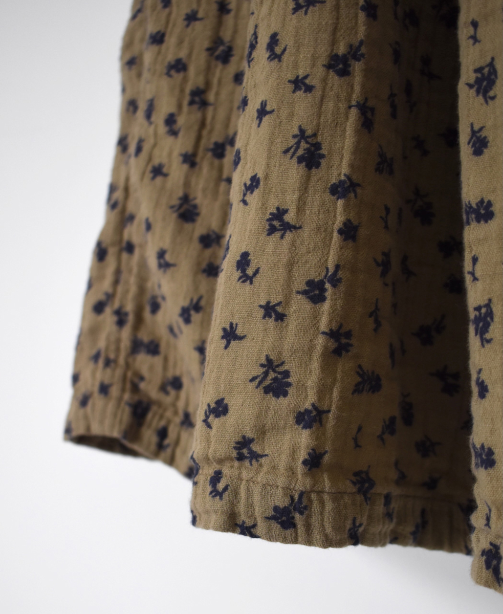INAM2564GFD (スカート) DOUBLE GAUZE FLOWER PRINT EASY GATHERED SKIRT