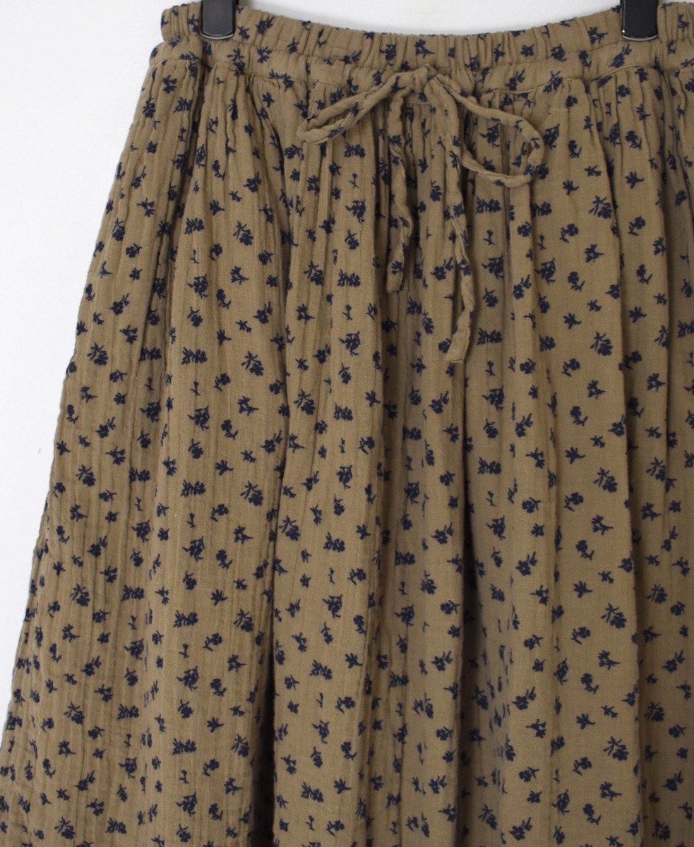 INAM2564GFD (スカート) DOUBLE GAUZE FLOWER PRINT EASY GATHERED SKIRT