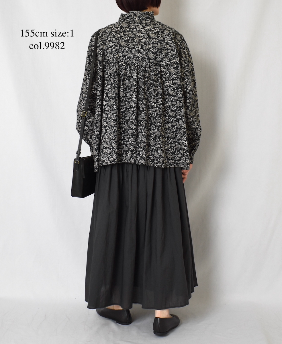 NSL25571(シャツ) COTTON SLUB FLOWER PRINT FRILL COLLAR SHIRT WITH GATHER