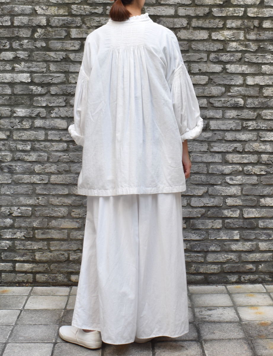 INMDS24702W(シャツ) TWILL COTTON KHADI PLAIN(WASH) FRILL COLLAR SHIRT WITH MINI PINTUCK