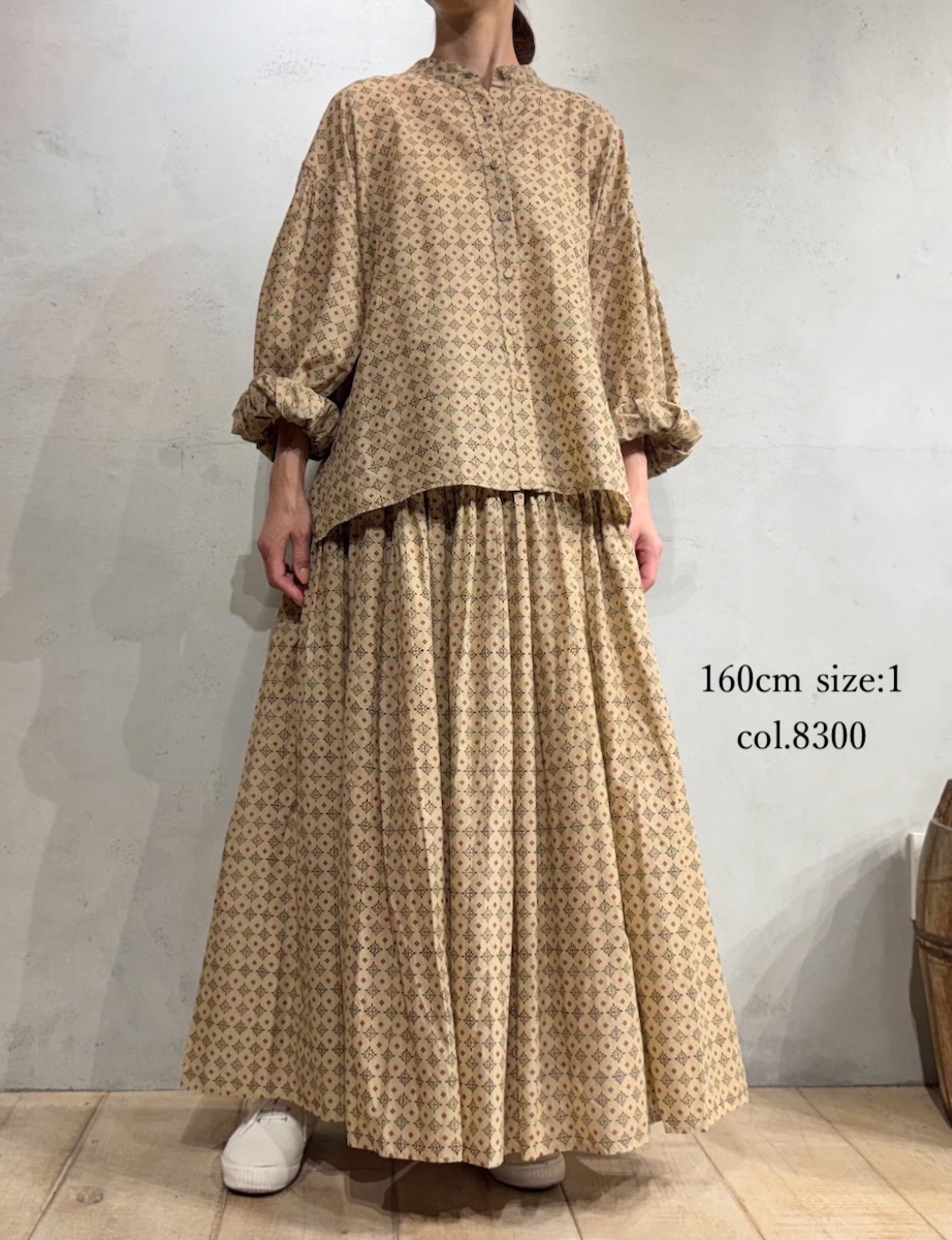 INMDS25774(スカート) 80s COTTON VOILE CONTRAST FLOWER HAND SCREEN PRINT FLARED SKIRT WITH MINI PINTUCK