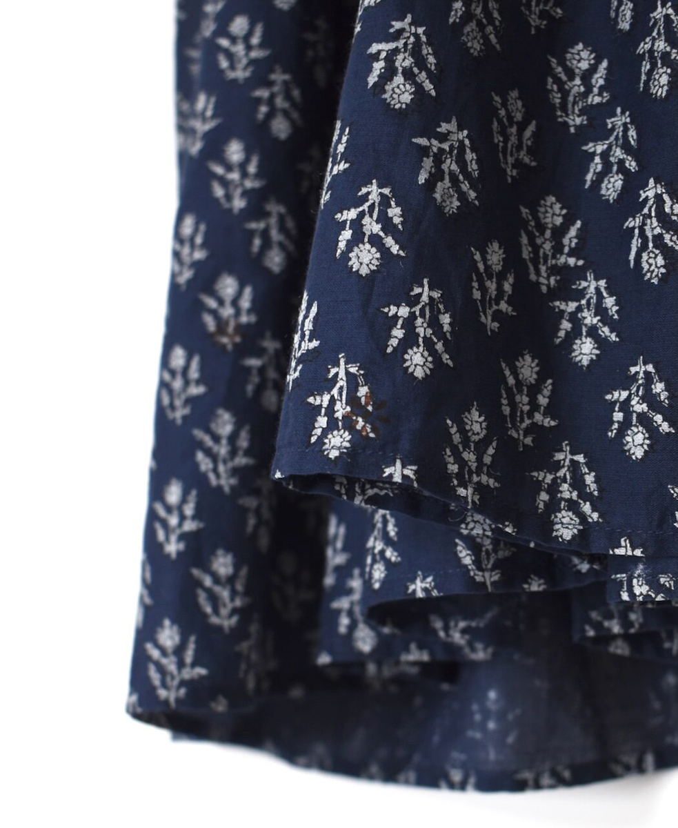 NMDS25552(シャツ) 80s COTTON VOILE FLOWER BLOCK PRINT RAJASTHAN TUCK GATHERED V-NECK NO/SL SHIRT