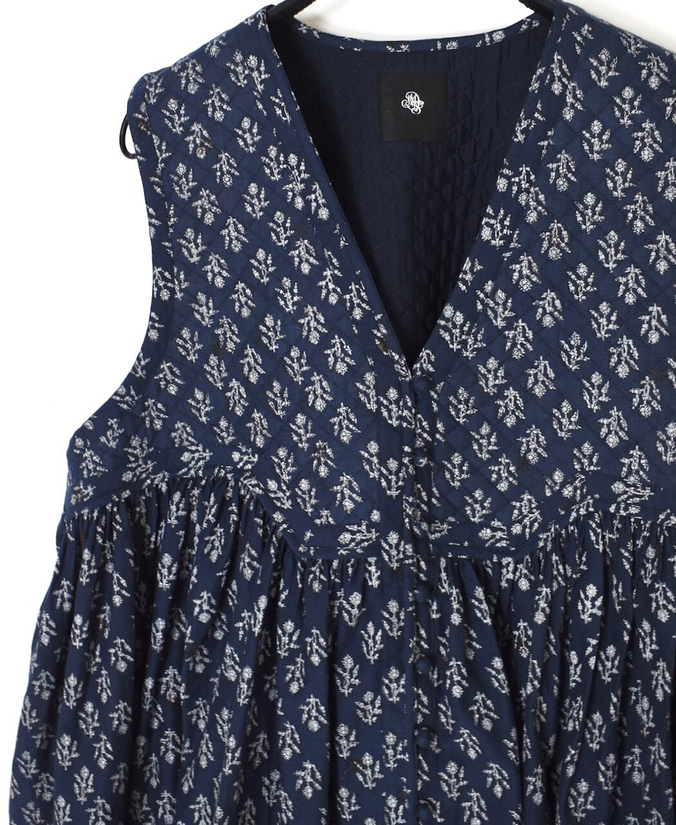NMDS25552(シャツ) 80s COTTON VOILE FLOWER BLOCK PRINT RAJASTHAN TUCK GATHERED V-NECK NO/SL SHIRT