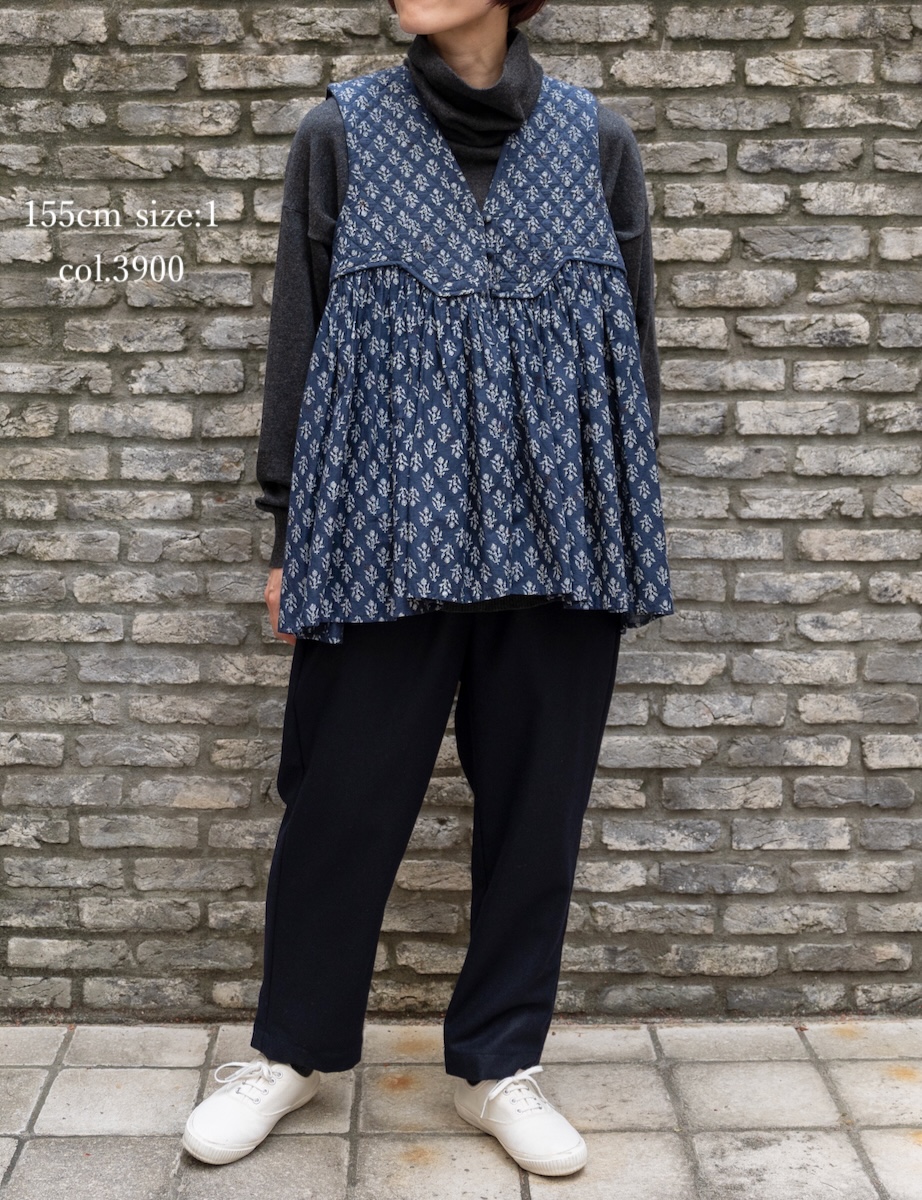 NMDS25552(シャツ) 80s COTTON VOILE FLOWER BLOCK PRINT RAJASTHAN TUCK GATHERED V-NECK NO/SL SHIRT