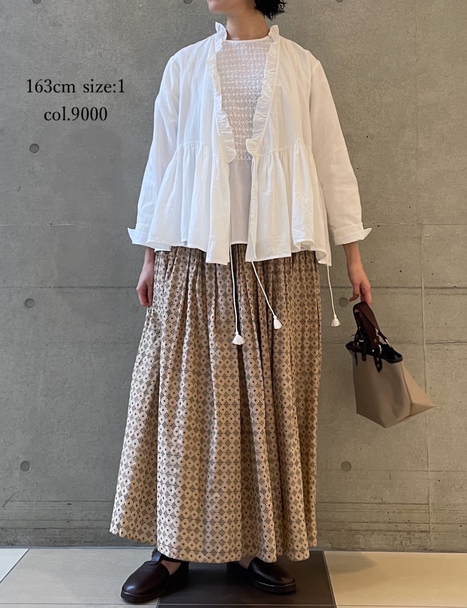 NMDS25533(シャツ) 60s ORGANIC CAMBRIC BACK OPENING CREW-NECK PINTUCK&EMB SHIRT
