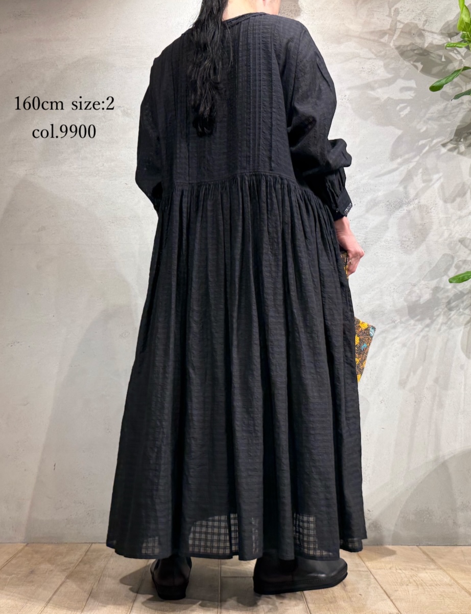 INMDS25714(ワンピース) HANDWOVEN COTTON/SILK SELF CHECK LACE COLLAR DRESS WITH PINTUCK