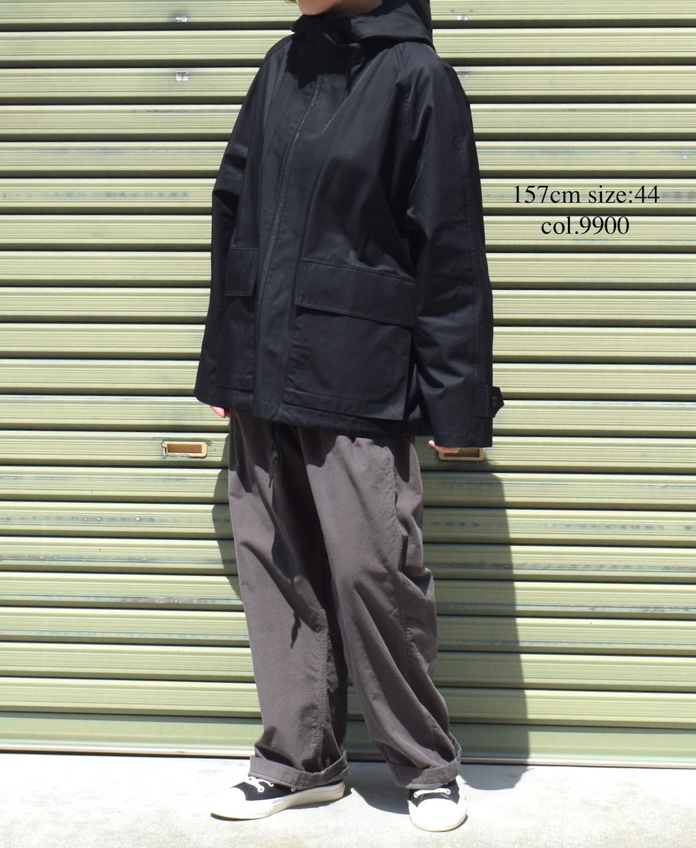 NHT2511KT(コート) COTTON / NYLON HOODED PARKA WITH GUSSEED POCKET