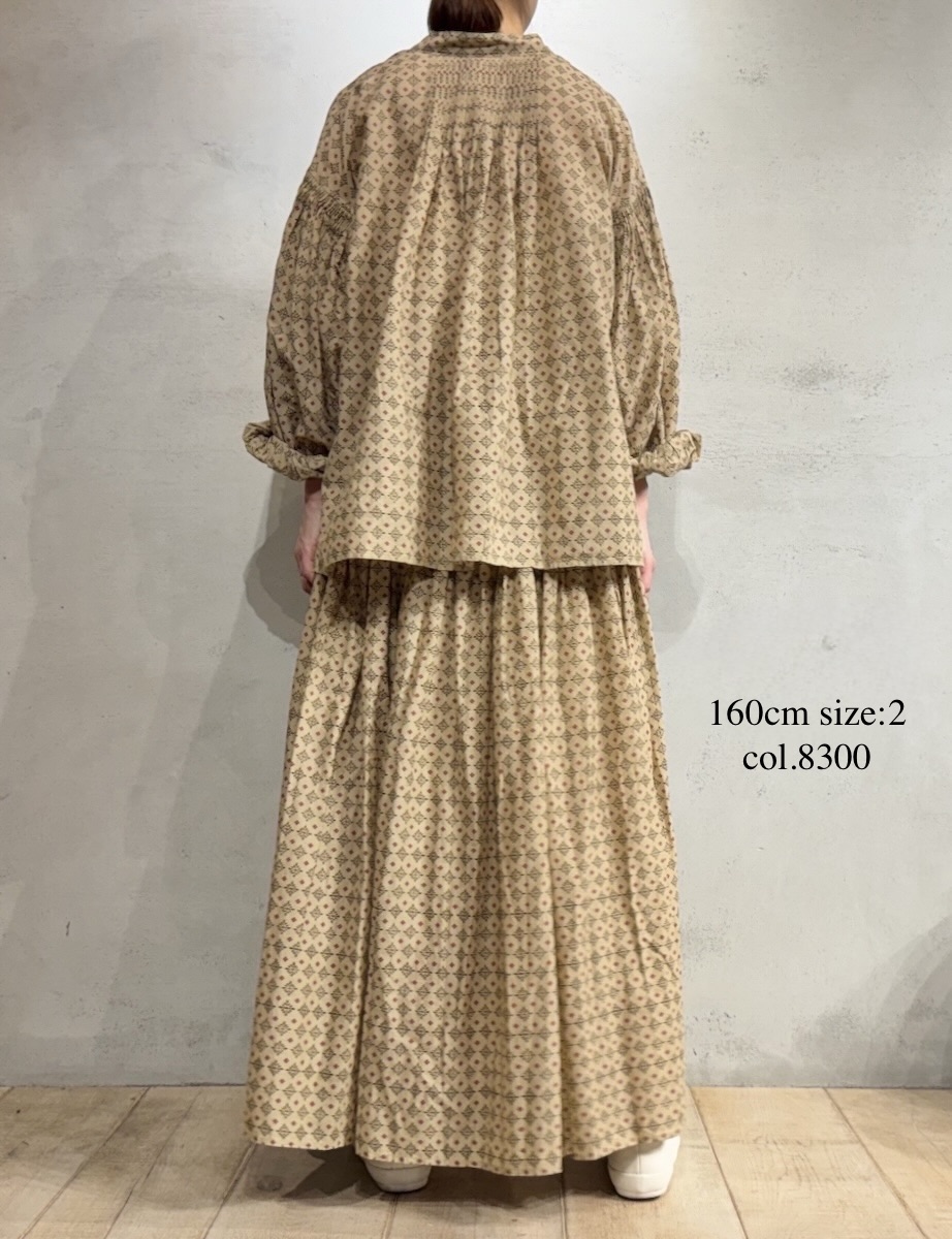 INMDS25774(スカート) 80s COTTON VOILE CONTRAST FLOWER HAND SCREEN PRINT FLARED SKIRT WITH MINI PINTUCK