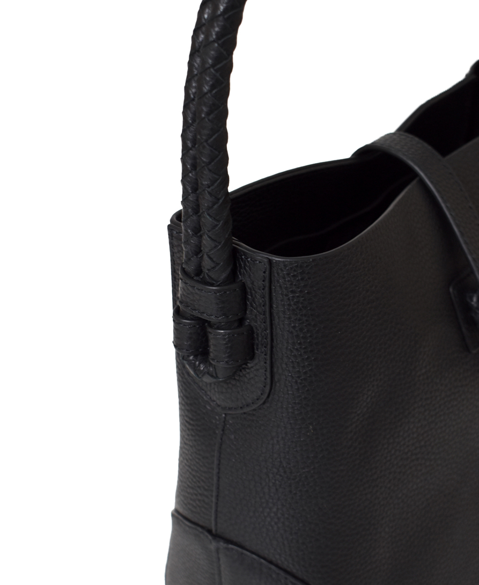 SVMDS2551F(バッグ) GRAINED LEATHER ONE HANDLE BAG
