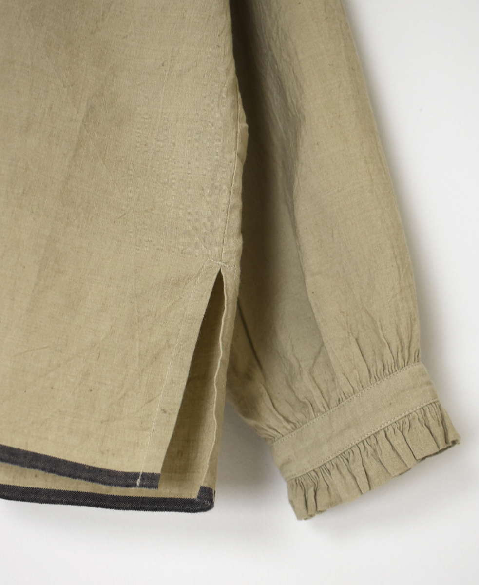 INMDS25721(シャツ) HANDWOVEN HEAVY COTTON PLAIN FRILL COLLAR BACK PINTUCK SHIRT