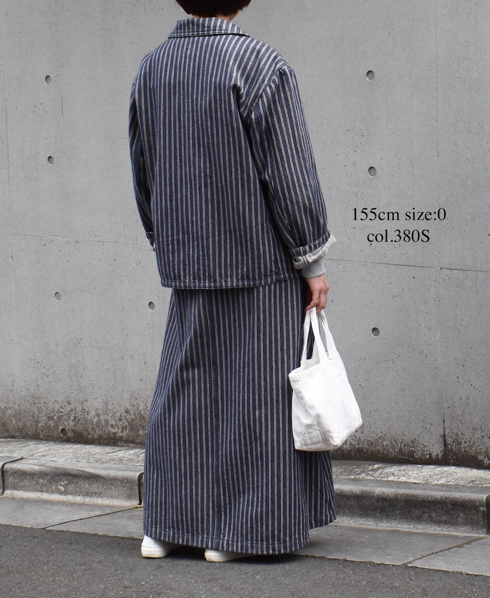 ISNAM2574S(スカート) YARN DYED INDIGO 2 STRIPE ADJUSTER TACK SKIRT WITH SUSPENDERS