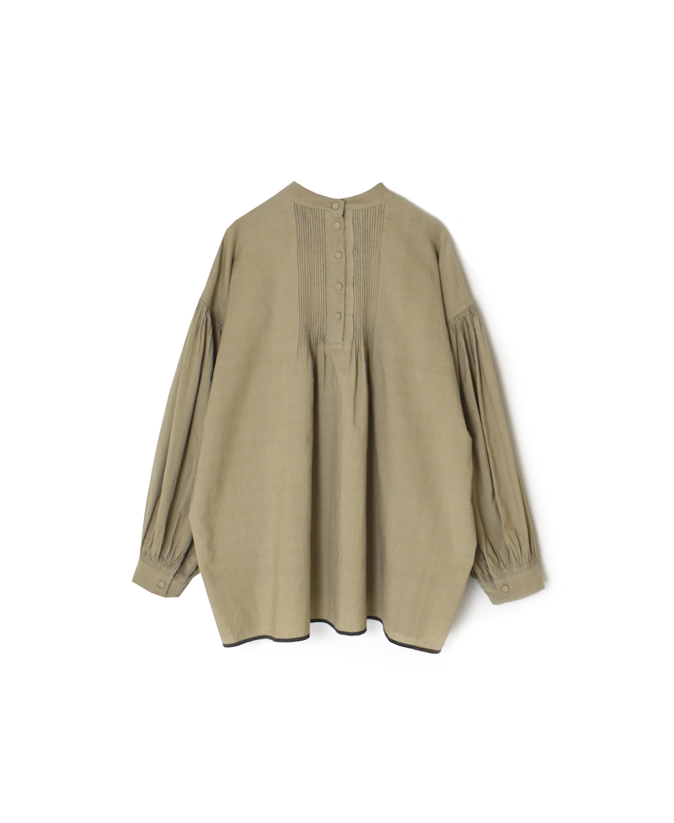 INMDS25722(シャツ) HANDWOVEN HEAVY COTTON PLAIN BACK OPENING STAND COLLAR SHIRT WITH MINI PINTUCK