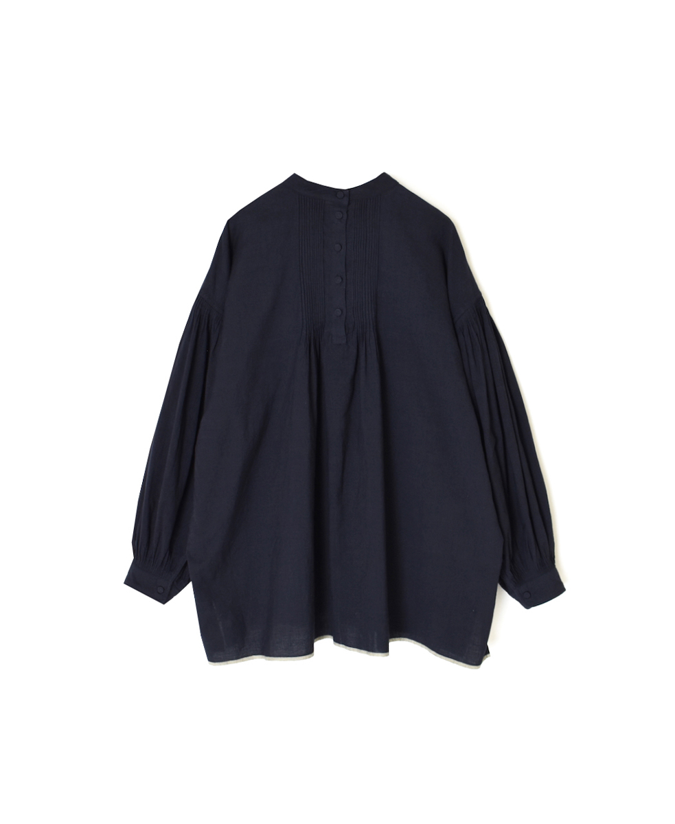 INMDS25722(シャツ) HANDWOVEN HEAVY COTTON PLAIN BACK OPENING STAND COLLAR SHIRT WITH MINI PINTUCK
