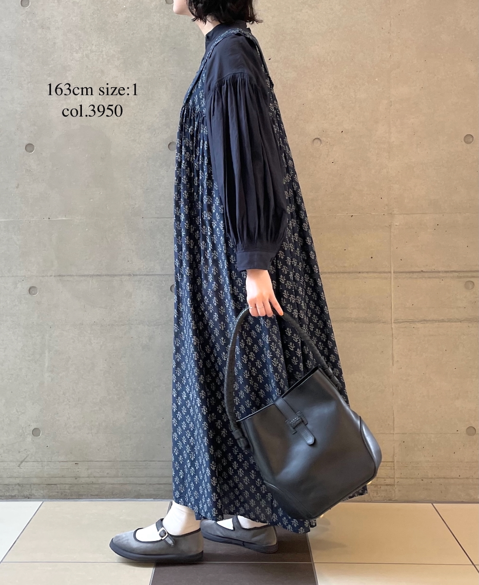 INMDS25741(シャツ) BANGALORE COTTON/SILK PLAIN BANDED COLLAR SHIRT WITH MINI PINTUCK