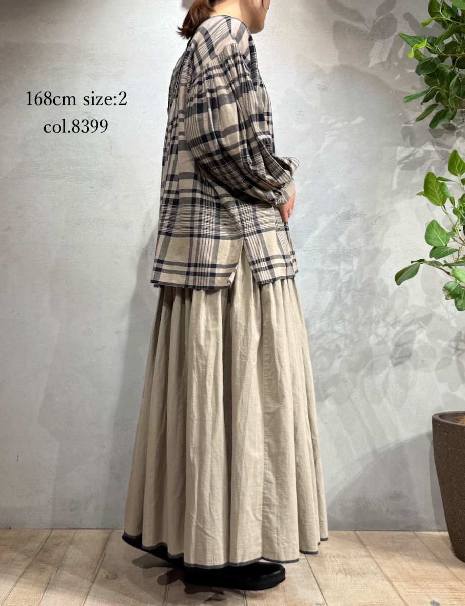 INMDS25732(シャツ) HANDWOVEN HEAVY COTTON CHECK BACK OPENING STAND COLLAR SHIRT WITH MINI PINTUCK