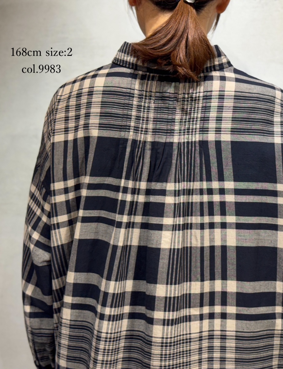 INMDS25733(シャツ) HANDWOVEN HEAVY COTTON CHECK REGULAR COLLAR BACK PINTUCK LONG SHIRT