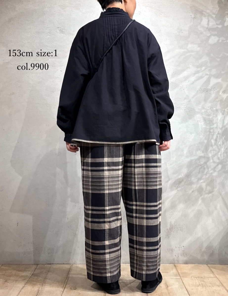 INMDS25721(シャツ) HANDWOVEN HEAVY COTTON PLAIN FRILL COLLAR BACK PINTUCK SHIRT