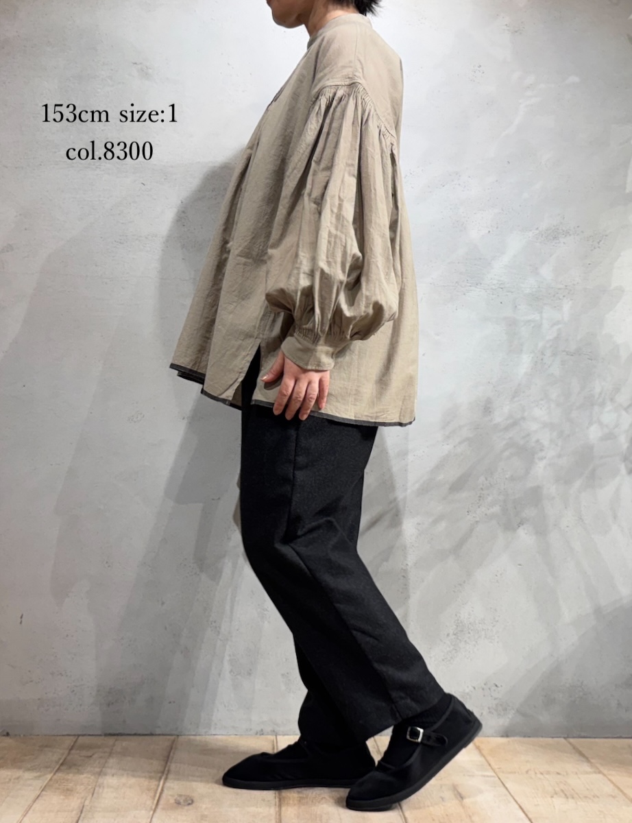INMDS25722(シャツ) HANDWOVEN HEAVY COTTON PLAIN BACK OPENING STAND COLLAR SHIRT WITH MINI PINTUCK