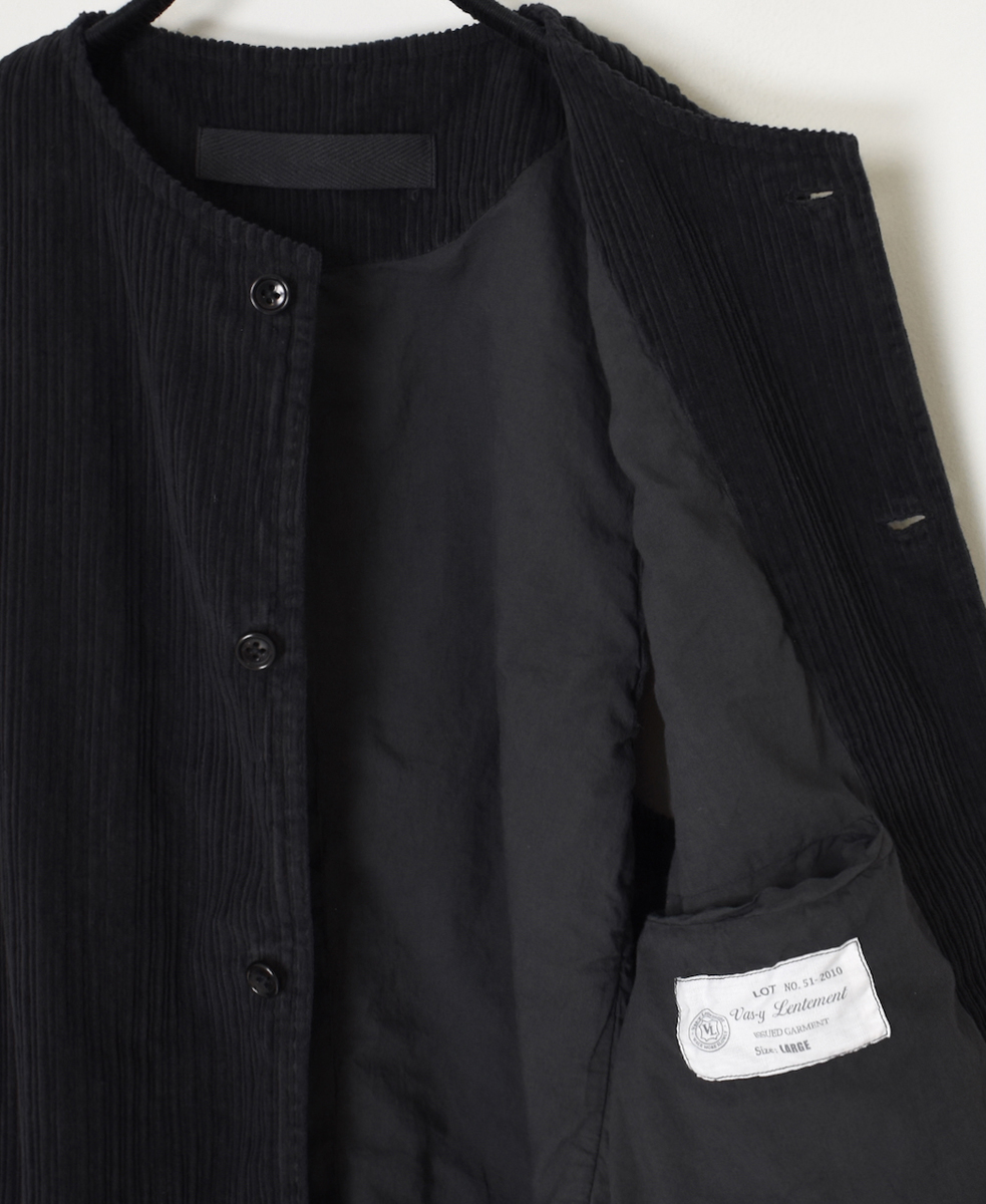 NVL2562D(ベスト)WIDE&NARROW WALE CORDUROY(OVERDYE) 60'S ORGANIC CAMBRIC NO COLLAR VEST