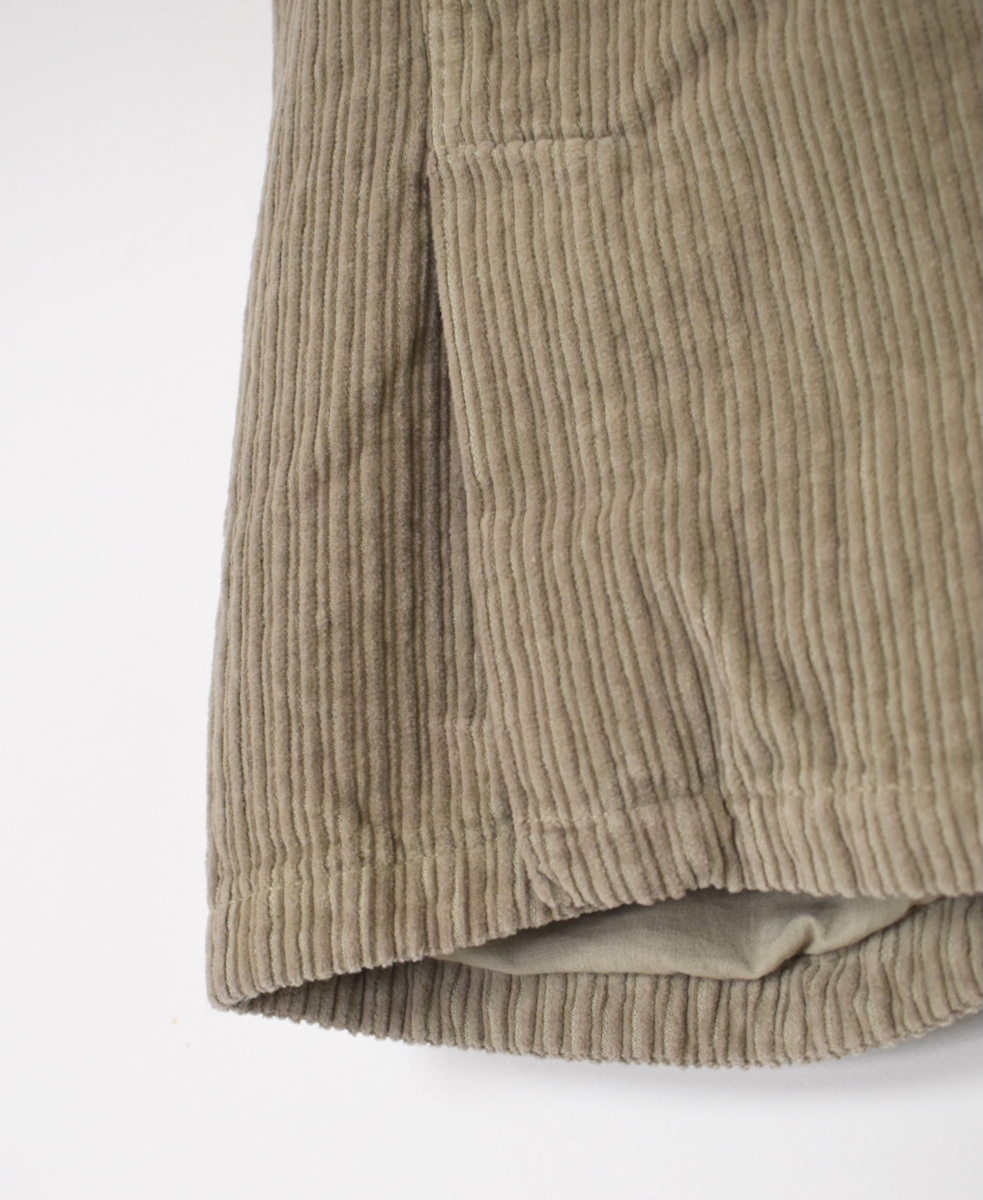 NVL2562D(ベスト)WIDE&NARROW WALE CORDUROY(OVERDYE) 60'S ORGANIC CAMBRIC NO COLLAR VEST