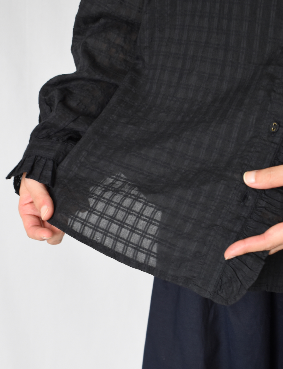 INMDS25712(シャツ) HANDWOVEN COTTON/SILK SELF CHECK FRILL COLLAR SHIRT