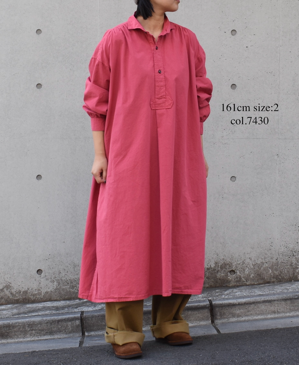 INAM2555PD(ワンピース) 40s POPLIN OVER DYE WORK GATHERED SHIRT DRESS