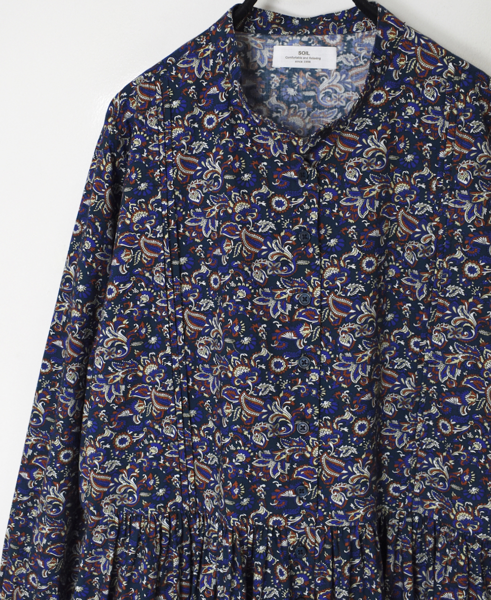 NSL25552(ワンピース) 40s POPLIN MEDIUM FLOWER PRINT BANDED COLLAR DRESS