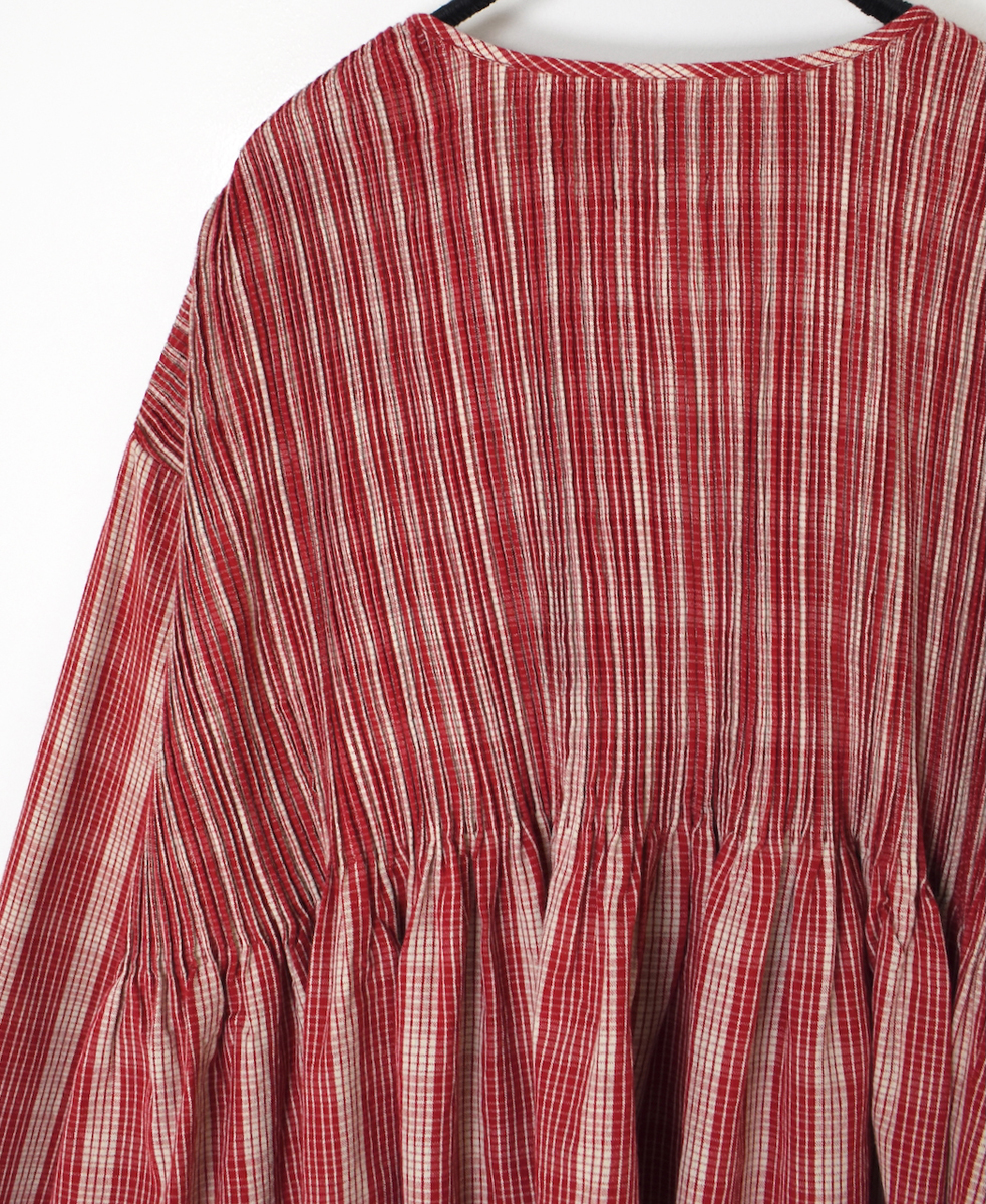 NMDS25592(シャツ) WOOL COTTON CHECK CREW-NECK BUTTON SHIRT WITH PINTUCK