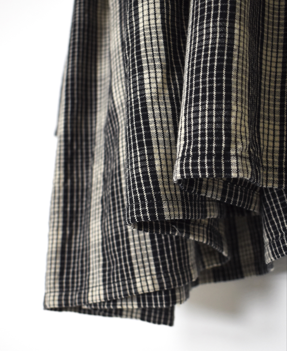 NMDS25592(シャツ) WOOL COTTON CHECK CREW-NECK BUTTON SHIRT WITH PINTUCK