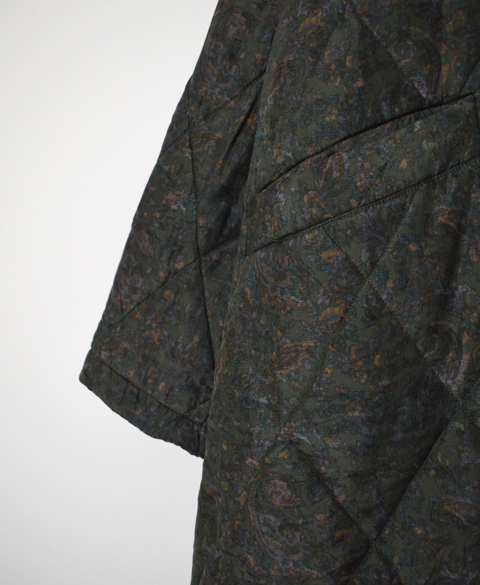 NMDS25571(コート) PADDED BANGALORE SILK PAISLEY PRINT C-NECK FRONT BUTTON COAT