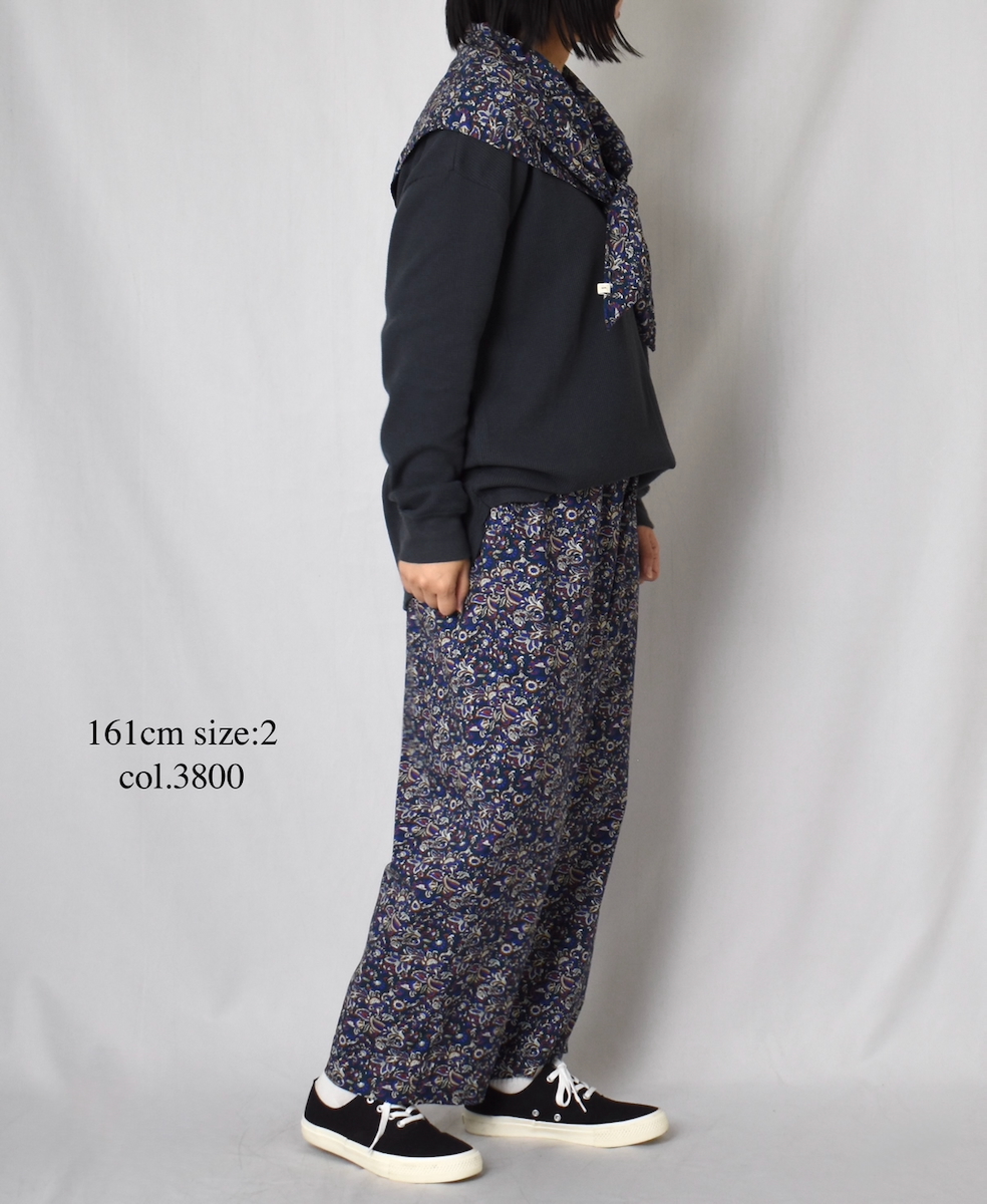 NSL25555(パンツ) 40s POPLIN MEDIUM FLOWER PRINT TAPERED EASY PANTS
