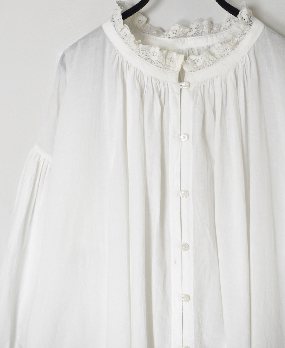 NSL25623(チュニック) 60s CAMBRIC PLAIN WITH LACE COLLAR GATHERED TUNIC SHIRT