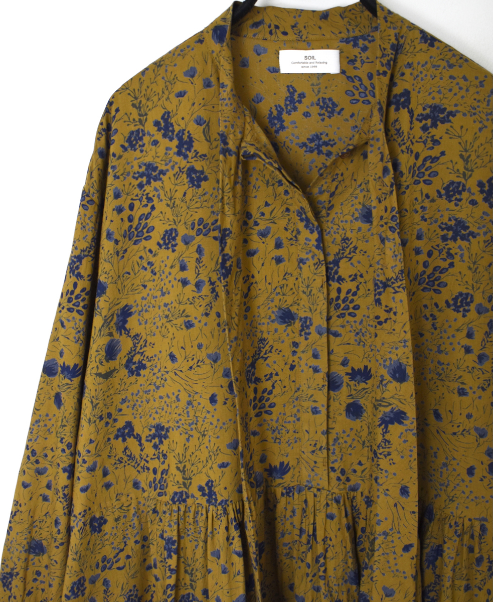 NSL25593(ワンピース) 60s CAMBRIC FLOWER PRINT TAI GATHER FLY FRONT PULLOVER DRESS