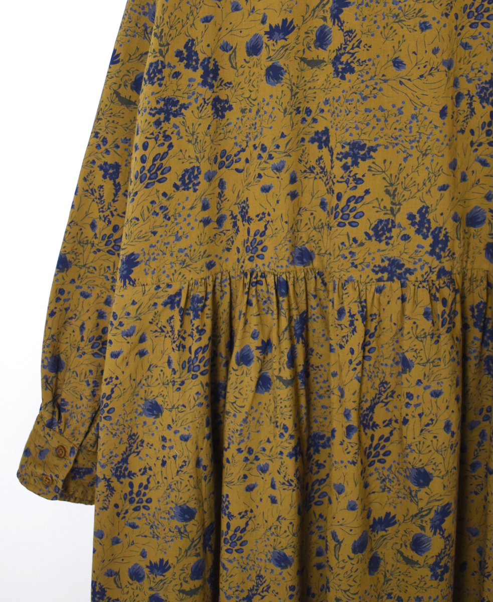NSL25593(ワンピース) 60s CAMBRIC FLOWER PRINT TAI GATHER FLY FRONT PULLOVER DRESS