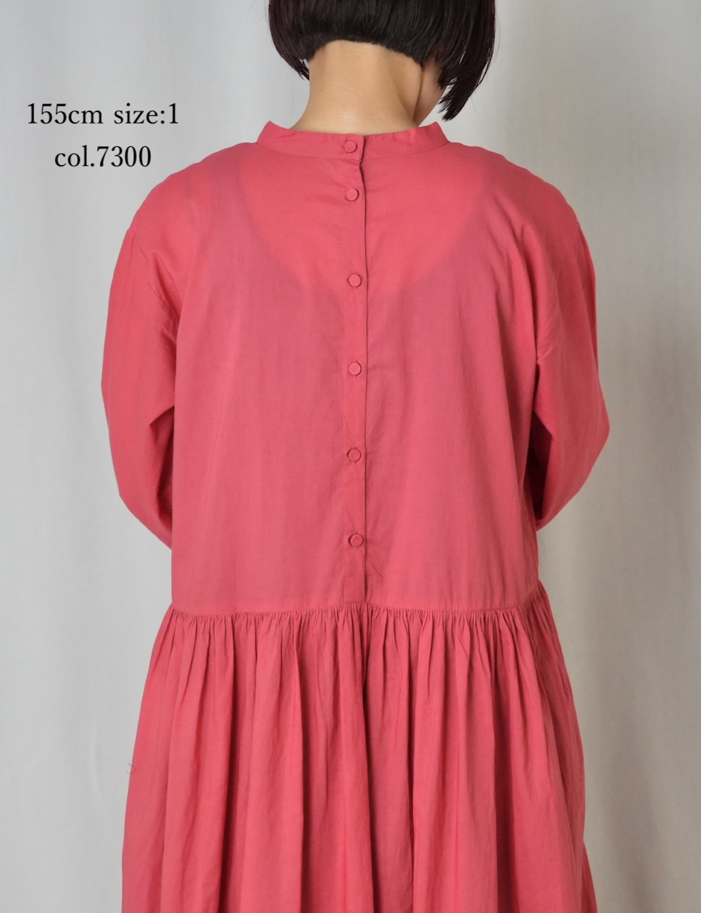 NMDS25524(ワンピース) 60s ORGANIC CAMBRIC PLAIN BACK OPENING STAND COLLAR DRESS