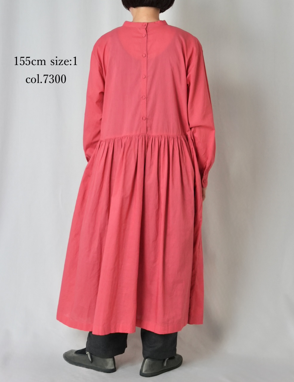 NMDS25524(ワンピース) 60s ORGANIC CAMBRIC PLAIN BACK OPENING STAND COLLAR DRESS