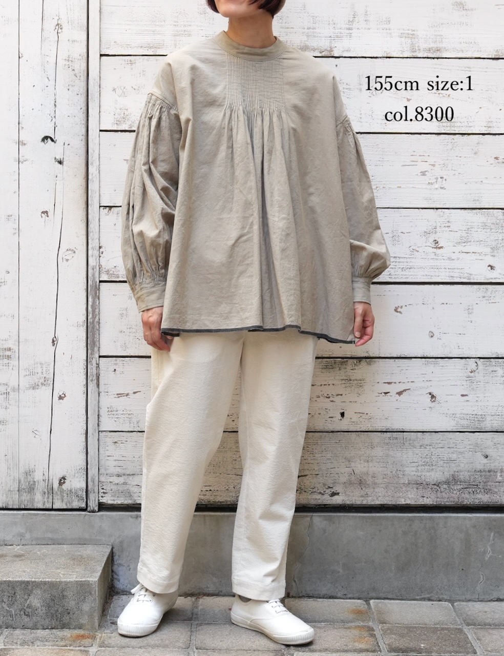 INMDS25722(シャツ) HANDWOVEN HEAVY COTTON PLAIN BACK OPENING STAND COLLAR SHIRT WITH MINI PINTUCK