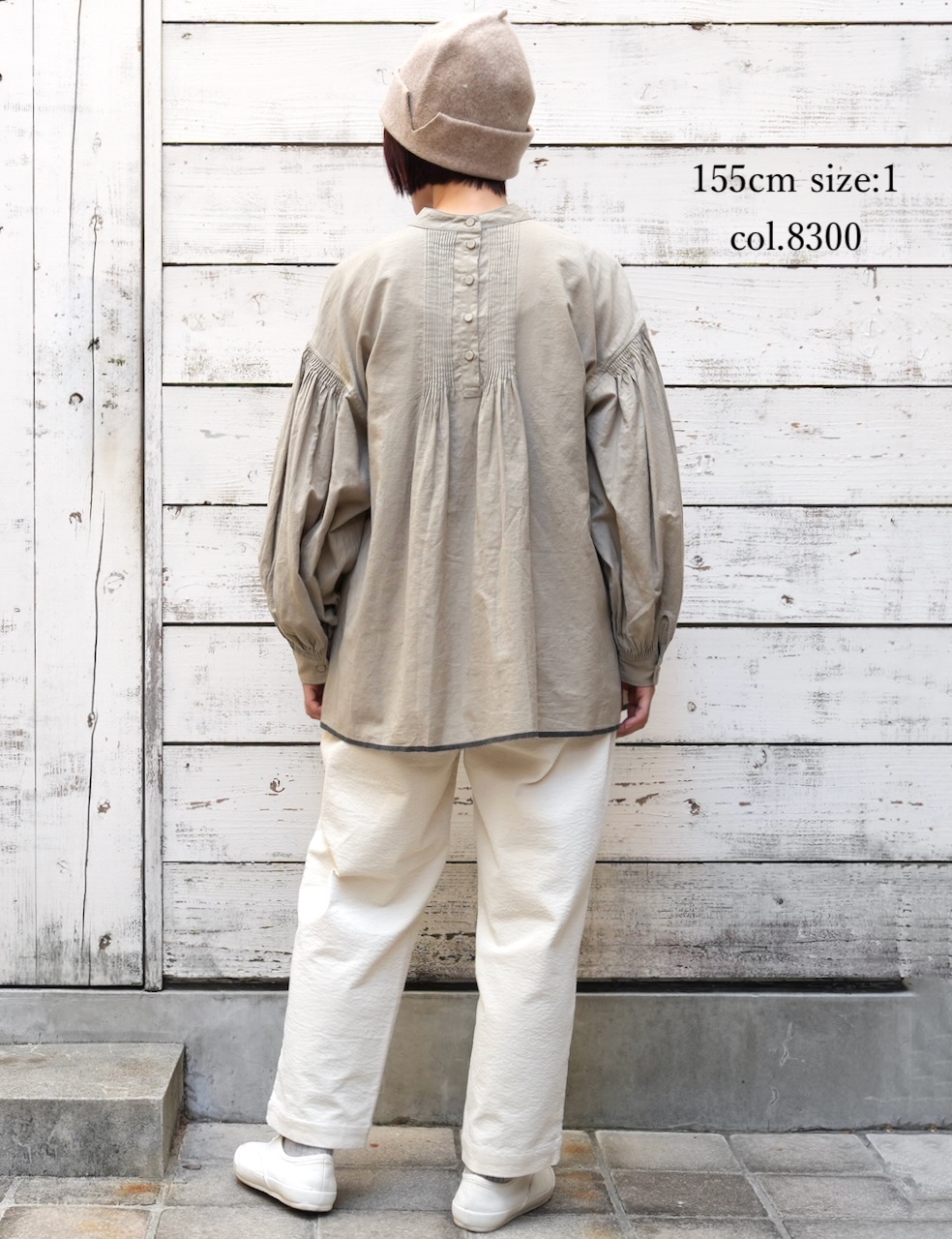 INMDS25722(シャツ) HANDWOVEN HEAVY COTTON PLAIN BACK OPENING STAND COLLAR SHIRT WITH MINI PINTUCK