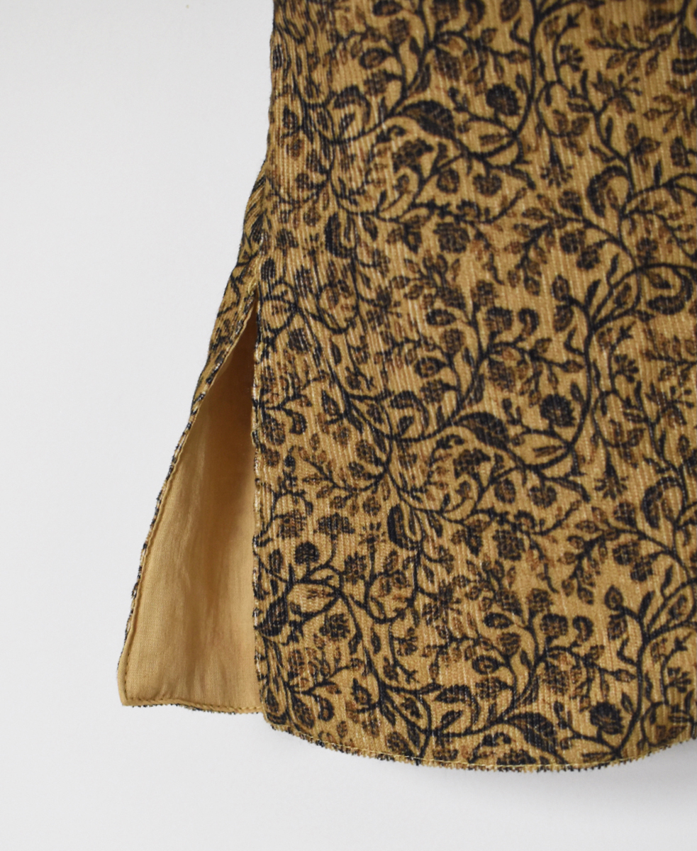 NSL25584(ベスト) CORDUROY SMALL FLOWER PRINT U-NECK LONG VEST WITH SIDE SLIT