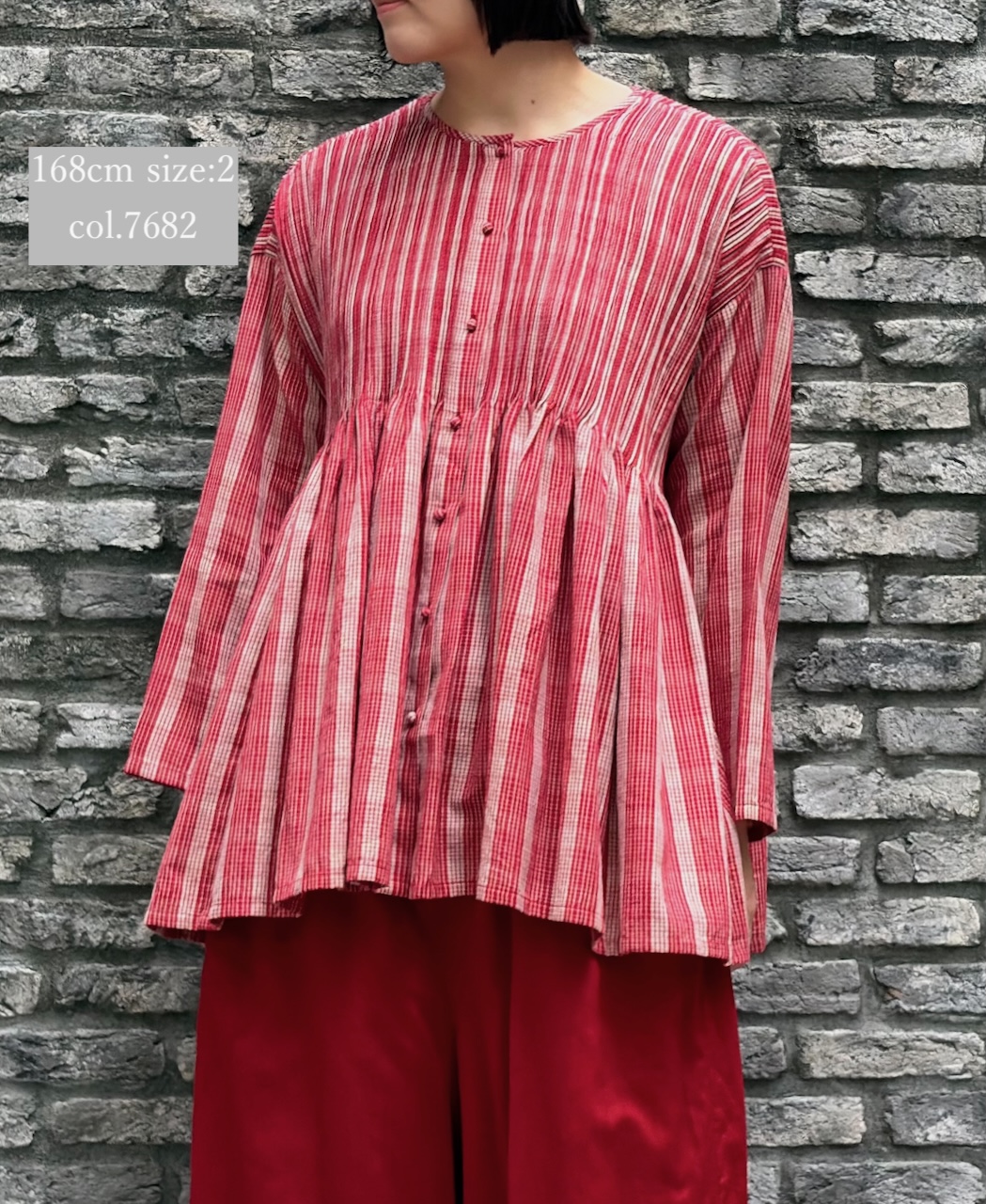 NMDS25592(シャツ) WOOL COTTON CHECK CREW-NECK BUTTON SHIRT WITH PINTUCK