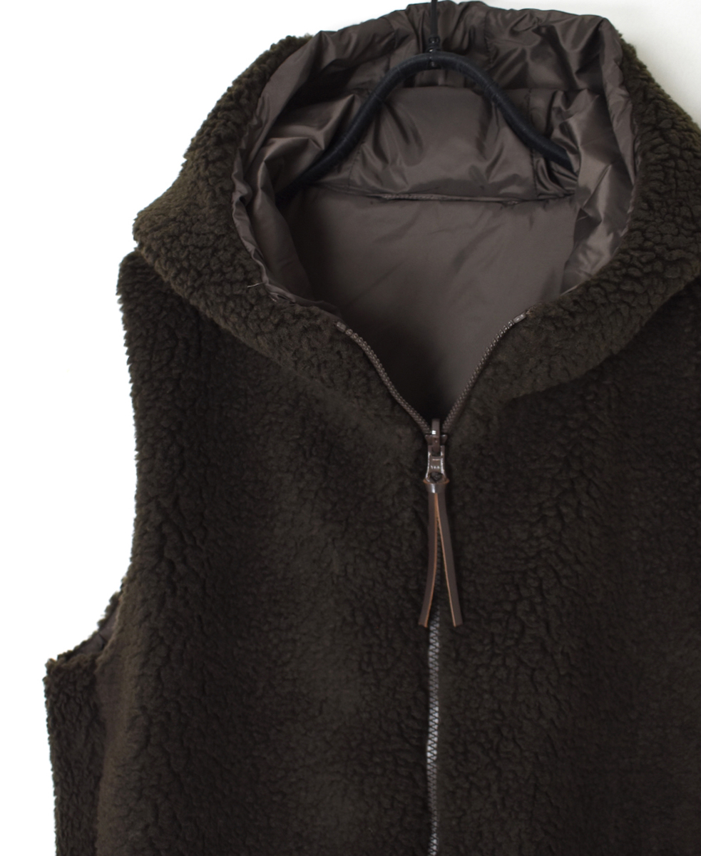 ADNAM2552(ベスト) REVERSIBLE ZIP-UP FLEECE HOODED VEST