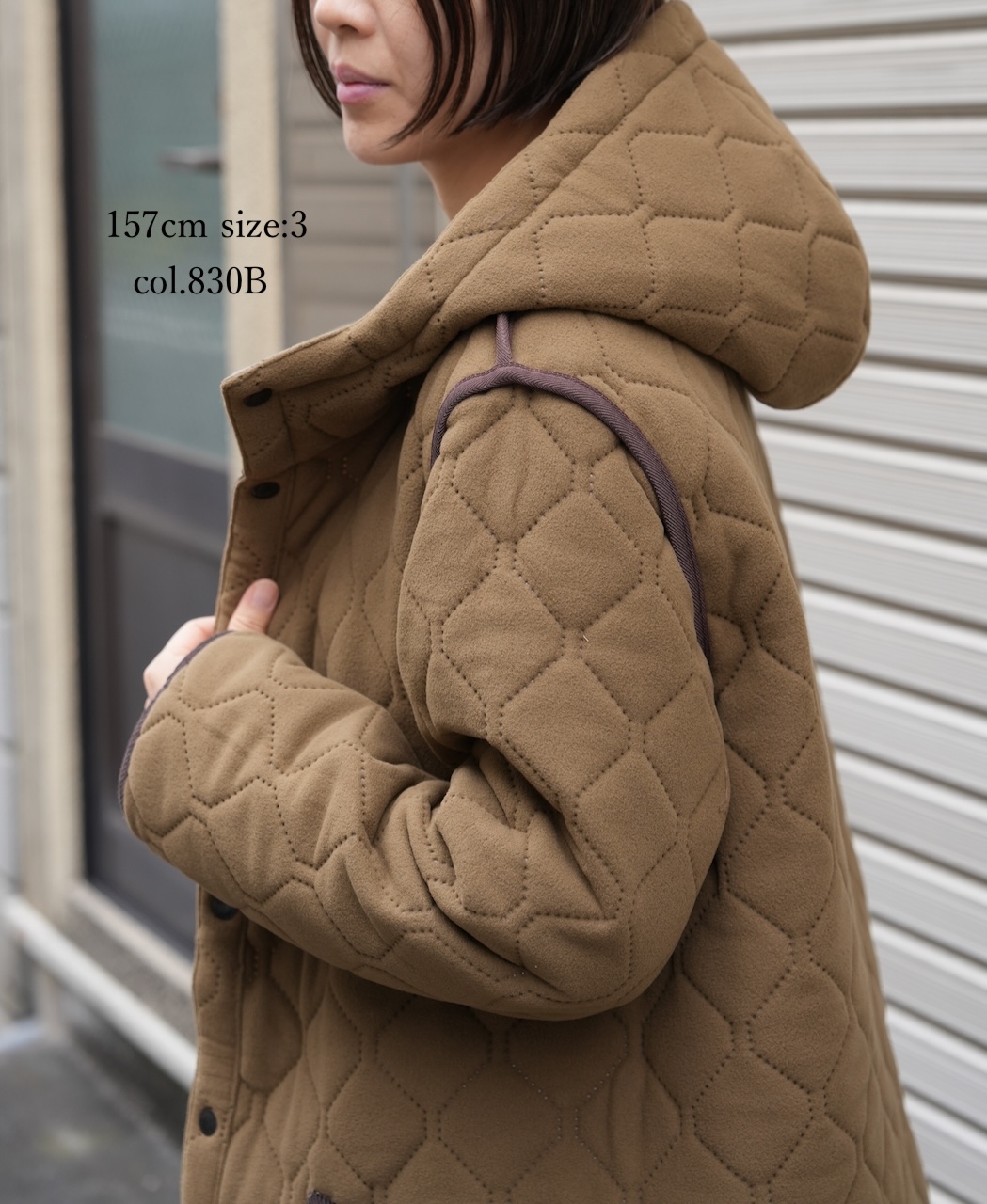 NAM2554(コート) PLAIN POLYESTER×FREECE HEAT QUILT REVERSIBLE HIGH COLLAR HOODED COAT