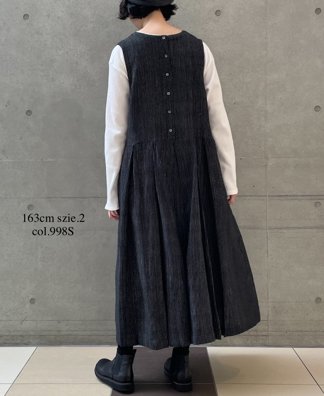 INSL25713(ワンピース) WOOL/LINEN STRIPE CREW-NECK PLEATS NO/SL DRESS