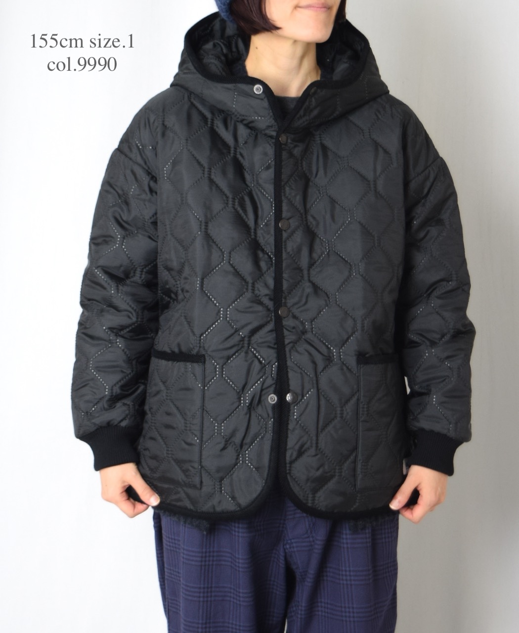 NAM2561PP(ジャケット) PLAIN POLYESTERxPLAIN POLYESTER HEAT QUILT OVERSIZED HOODED JACKET WITH RIBBED CUFF