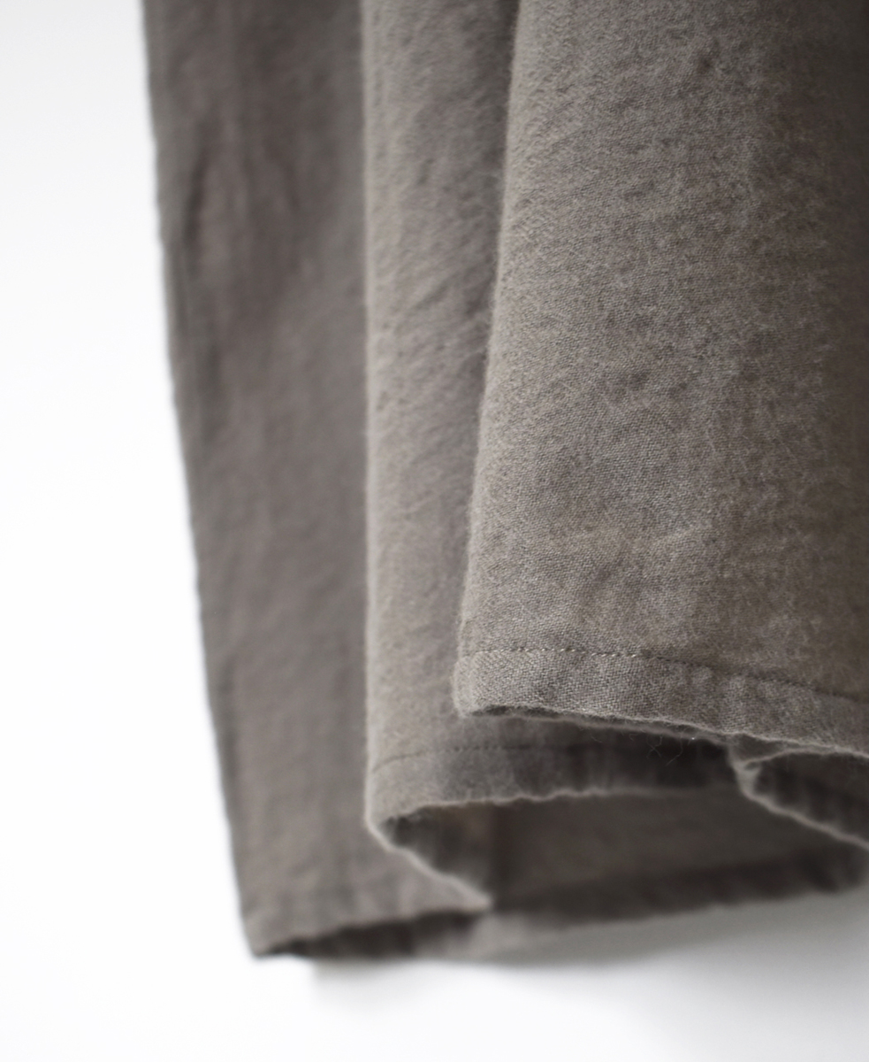 NMDS25604(ワンピース) BOILED WOOL PLAIN CREW NECK EMB DRESS