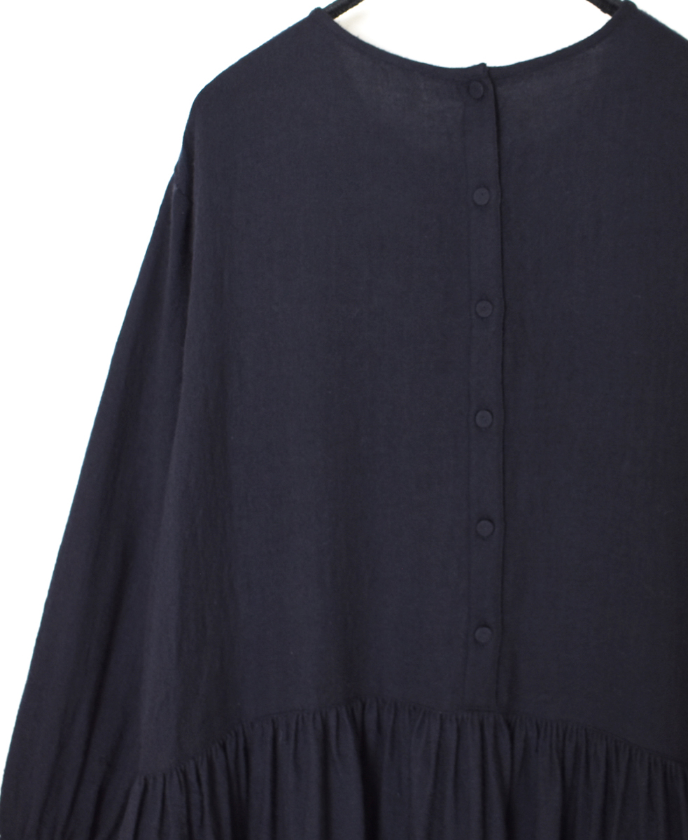 NMDS25604(ワンピース) BOILED WOOL PLAIN CREW NECK EMB DRESS