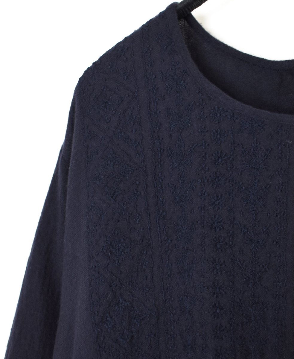 NMDS25604(ワンピース) BOILED WOOL PLAIN CREW NECK EMB DRESS