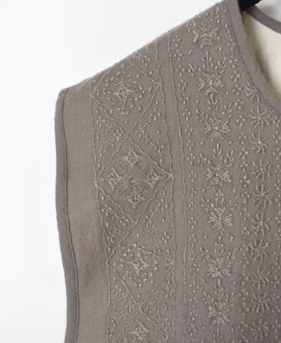 NMDS25602(ボレロ) BOILED WOOL PLAIN EMB BOLERO